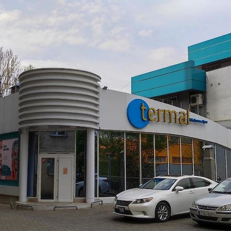 Large Apartment Near The Airport And City Center Kisinyov Kültér fotó