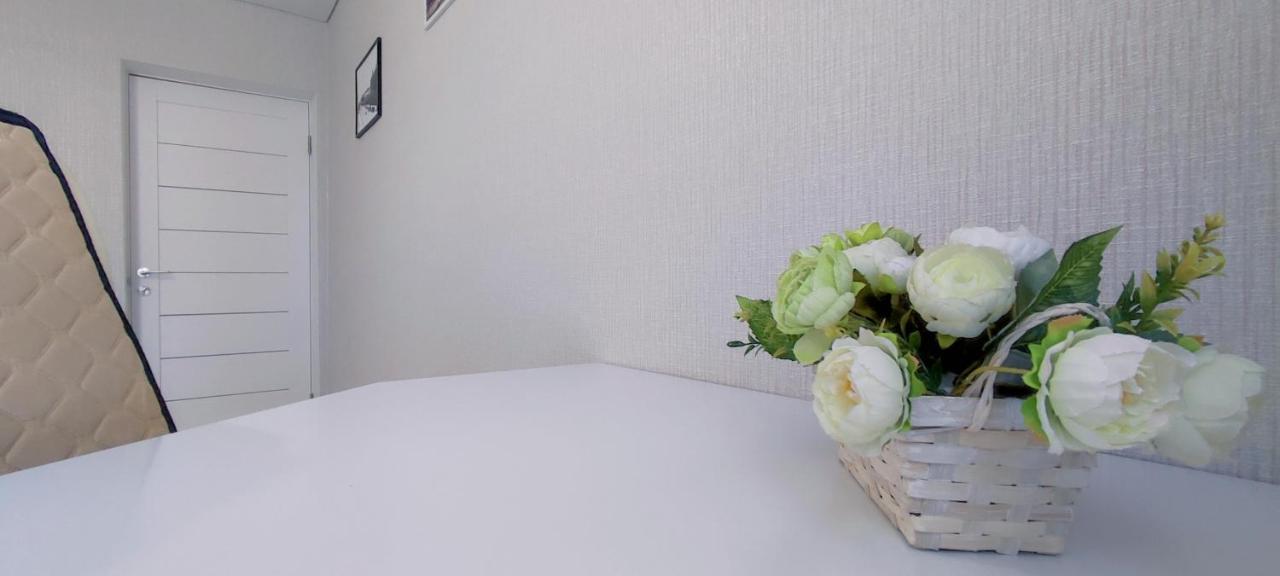 Large Apartment Near The Airport And City Center Kisinyov Kültér fotó
