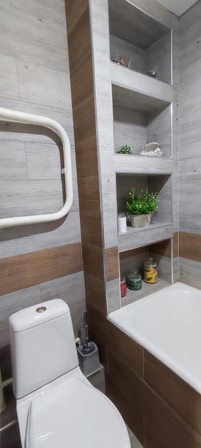 Large Apartment Near The Airport And City Center Kisinyov Kültér fotó
